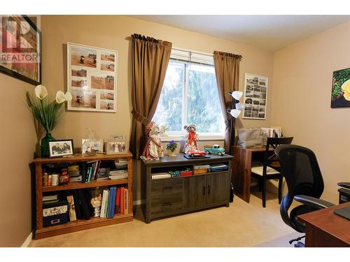 516 7Th Street, Kaslo, BC - Indoor Photo Showing Office