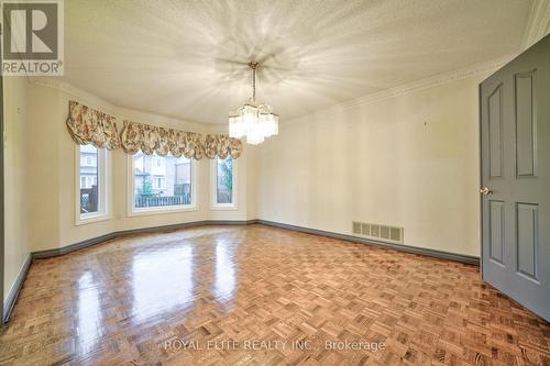 22 Montclair Road, Richmond Hill, ON - Indoor Photo Showing Other Room