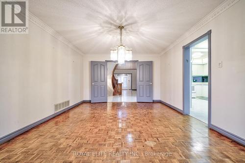 22 Montclair Road, Richmond Hill, ON - Indoor Photo Showing Other Room