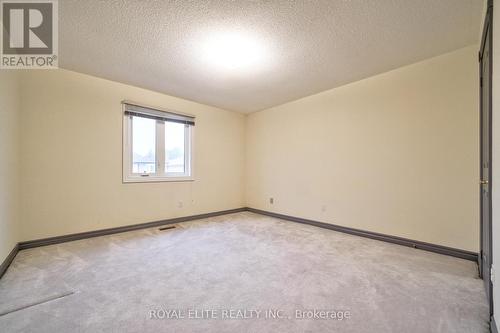 22 Montclair Road, Richmond Hill, ON - Indoor Photo Showing Other Room