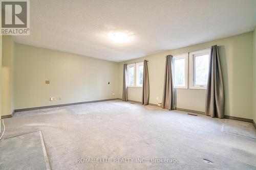 22 Montclair Road, Richmond Hill, ON - Indoor Photo Showing Other Room