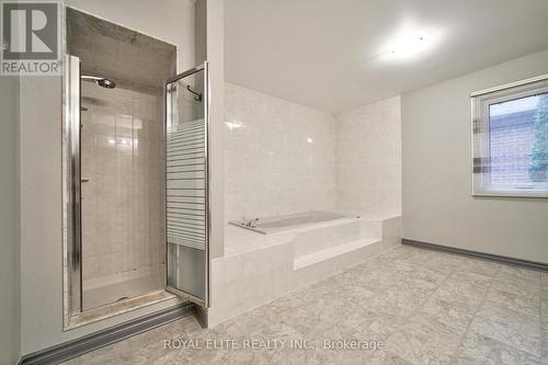 22 Montclair Road, Richmond Hill, ON - Indoor Photo Showing Bathroom