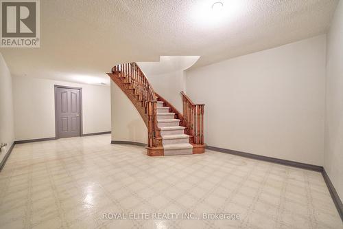 22 Montclair Road, Richmond Hill, ON - Indoor Photo Showing Other Room