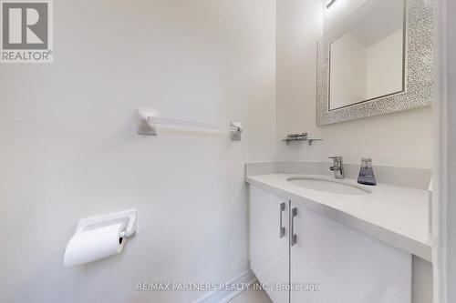 25 Crispin Court, Markham, ON - Indoor Photo Showing Bathroom