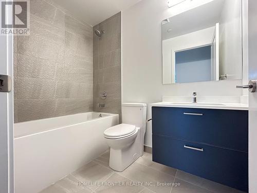 2702B - 50 Upper Mall Way, Vaughan, ON - Indoor Photo Showing Bathroom