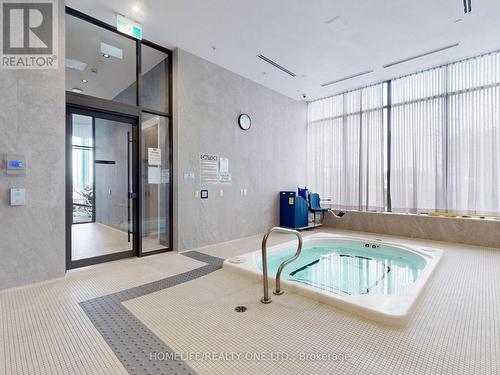 3508 - 7895 Jane Street, Vaughan, ON - Indoor Photo Showing Other Room With In Ground Pool