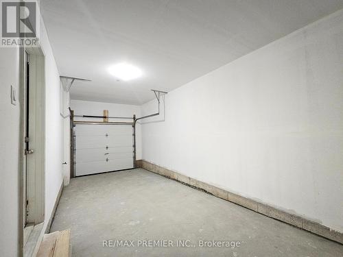 21 Bluebird Lane, Barrie, ON - Indoor Photo Showing Garage