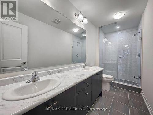 21 Bluebird Lane, Barrie, ON - Indoor Photo Showing Bathroom