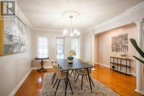 31 Silktop Trail, Brampton, ON - Indoor Photo Showing Dining Room