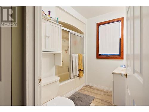 807 Oscar Street, Revelstoke, BC - Indoor Photo Showing Bathroom