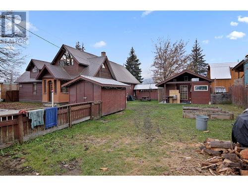 807 Oscar Street, Revelstoke, BC - Outdoor