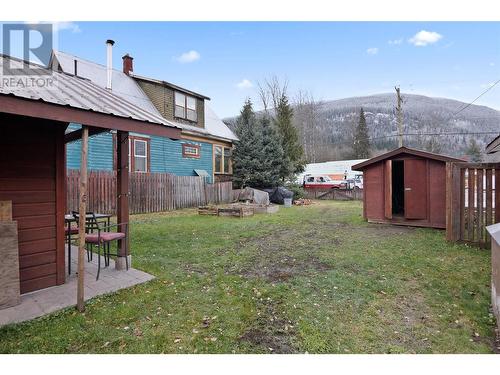 807 Oscar Street, Revelstoke, BC - Outdoor