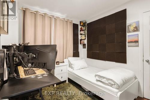 3764 Teeswater Road, Mississauga, ON - Indoor Photo Showing Bedroom