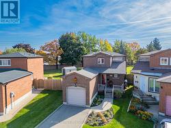 726 GREYCEDAR CRESCENT  Mississauga, ON L4W 3J8