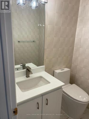 Upper - 1701 Willow Way, Mississauga, ON - Indoor Photo Showing Bathroom