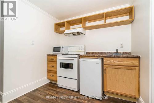 Lower - 114 Lauder Avenue, Toronto, ON - Indoor Photo Showing Kitchen