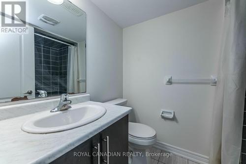 766 Linden Drive, Cambridge, ON - Indoor Photo Showing Bathroom