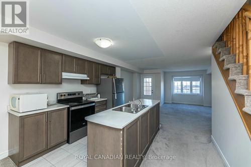 766 Linden Drive, Cambridge, ON - Indoor Photo Showing Kitchen With Double Sink