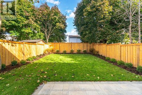 152 Hansen Road N, Brampton, ON - Outdoor With Backyard