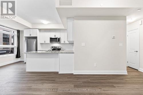 117 - 1569 Rose Way, Milton, ON - Indoor Photo Showing Kitchen With Stainless Steel Kitchen With Upgraded Kitchen