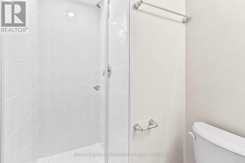 117 - 1569 Rose Way, Milton, ON - Indoor Photo Showing Bathroom