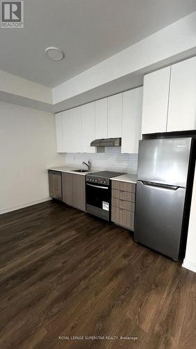 E-105 - 120 Canon Jackson Drive, Toronto, ON - Indoor Photo Showing Kitchen