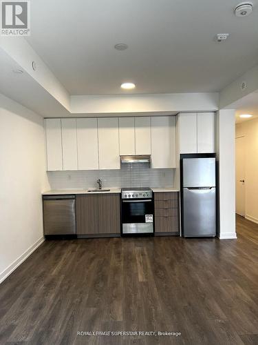 E-105 - 120 Canon Jackson Drive, Toronto, ON - Indoor Photo Showing Kitchen