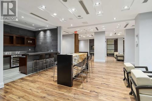 2111 - 310 Burnhamthorpe Road, Mississauga, ON - Indoor Photo Showing Dining Room