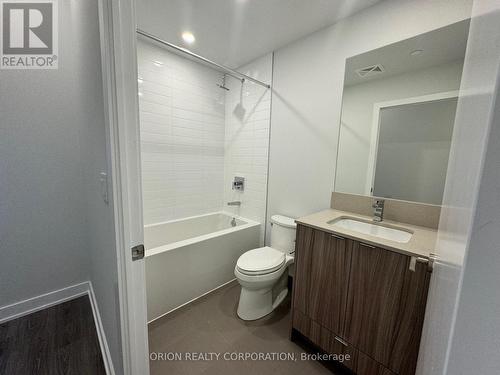 3203 - 4130 Parkside Village Drive, Mississauga, ON - Indoor Photo Showing Bathroom