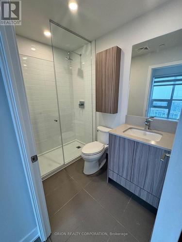 3203 - 4130 Parkside Village Drive, Mississauga, ON - Indoor Photo Showing Bathroom