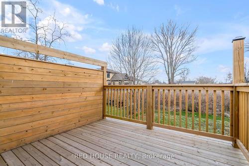 10 Bayside Avenue, Hamilton, ON - Outdoor With Deck Patio Veranda With Exterior