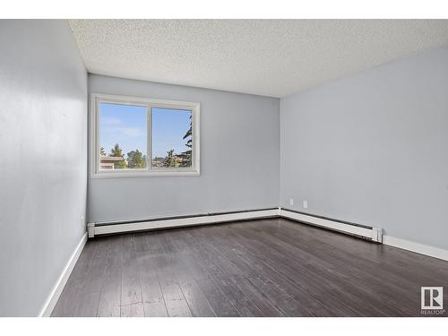 #212 600 Kirkness Rd Nw, Edmonton, AB - Indoor Photo Showing Other Room