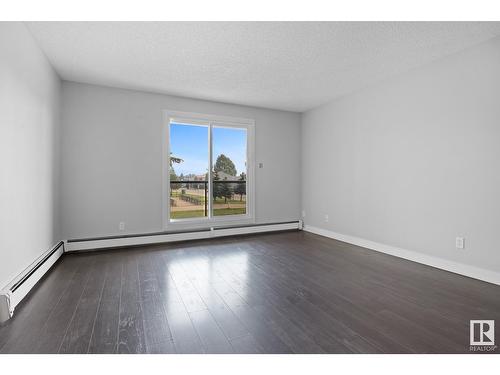 #212 600 Kirkness Rd Nw, Edmonton, AB - Indoor Photo Showing Other Room