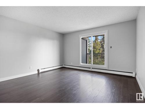 #212 600 Kirkness Rd Nw, Edmonton, AB - Indoor Photo Showing Other Room