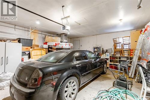 201 29Th Street W, Saskatoon, SK - Indoor Photo Showing Garage