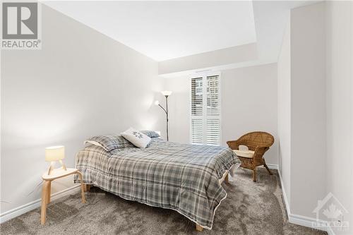 445 Laurier Avenue Unit#303, Ottawa, ON - Indoor Photo Showing Bedroom