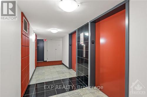 303 - 445 Laurier Avenue, Ottawa Centre (4101 - Ottawa Centre), ON - Indoor Photo Showing Kitchen