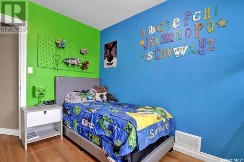 1130 Fort Street, Regina, SK - Indoor Photo Showing Bedroom