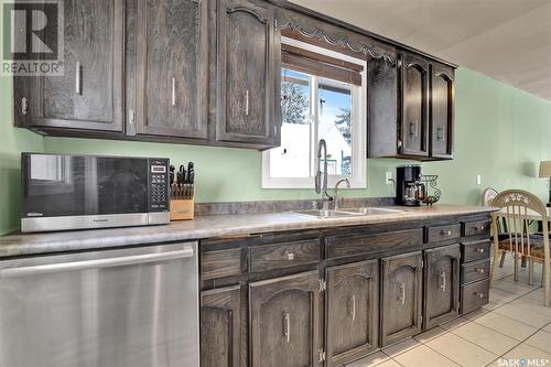 1130 Fort Street, Regina, SK - Indoor Photo Showing Kitchen With Double Sink