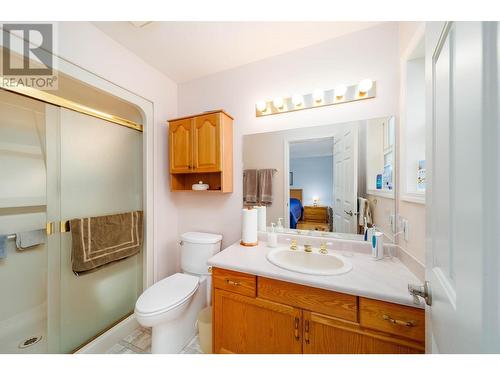 Primary Ensuite - 1775 Ivans Court, Kelowna, BC - Indoor Photo Showing Bathroom