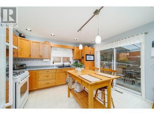 Kitchen - 1775 Ivans Court, Kelowna, BC - Indoor Photo Showing Kitchen