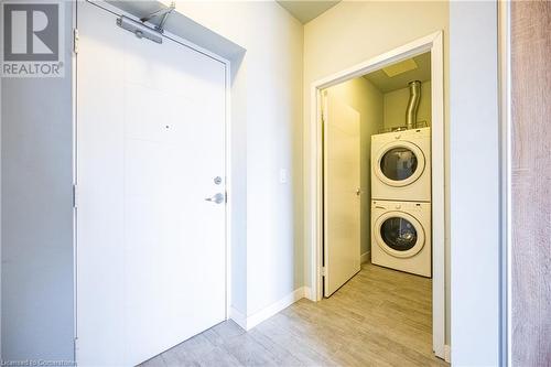 318 Spruce Street Unit# 2001, Waterloo, ON - Indoor Photo Showing Laundry Room