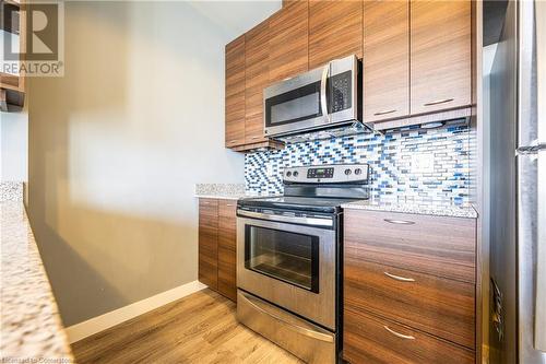 318 Spruce Street Unit# 2001, Waterloo, ON - Indoor Photo Showing Kitchen