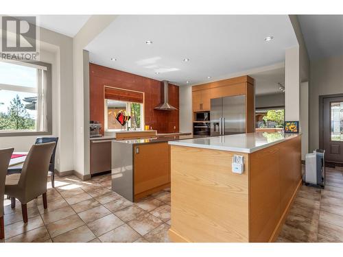 4100 Gallaghers Parkland Drive Unit# 12, Kelowna, BC - Indoor Photo Showing Kitchen