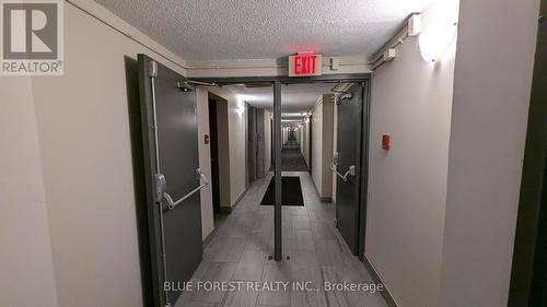 8 - 140 Conway Drive, London, ON -  Photo Showing Other Room