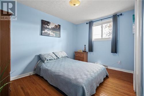 220 Kensington Street, Cornwall, ON - Indoor Photo Showing Bedroom