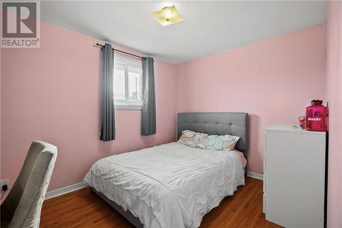 220 Kensington Street, Cornwall, ON - Indoor Photo Showing Bedroom