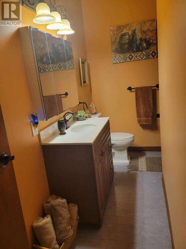 405 Elkhorn Street, Greenwood, BC - Indoor Photo Showing Bathroom