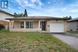 15 CHERRY HILL Drive  Kitchener, ON N2E 1N5