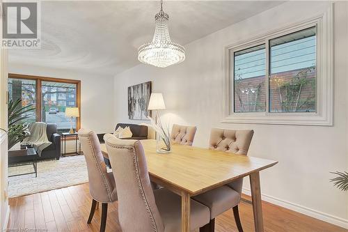 15 Cherry Hill Drive, Kitchener, ON - Indoor Photo Showing Dining Room